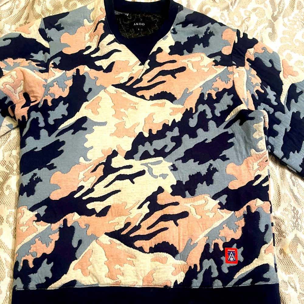 Akoo Sweater Camouflage